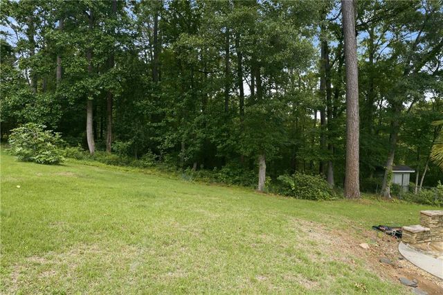 3839 Cotswold Drive SW, Lilburn, GA 30047