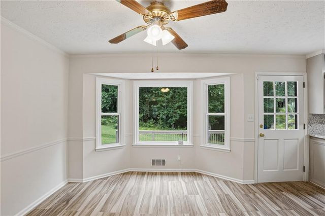 3839 Cotswold Drive SW, Lilburn, GA 30047