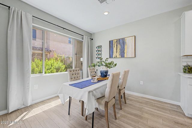 753 E ROJO Way 102, Gilbert, AZ 85297