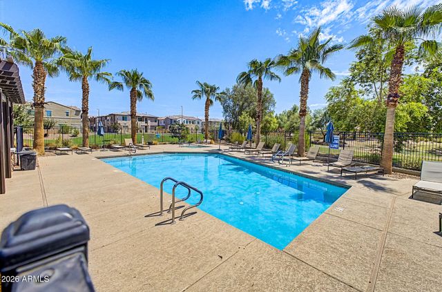753 E ROJO Way 102, Gilbert, AZ 85297