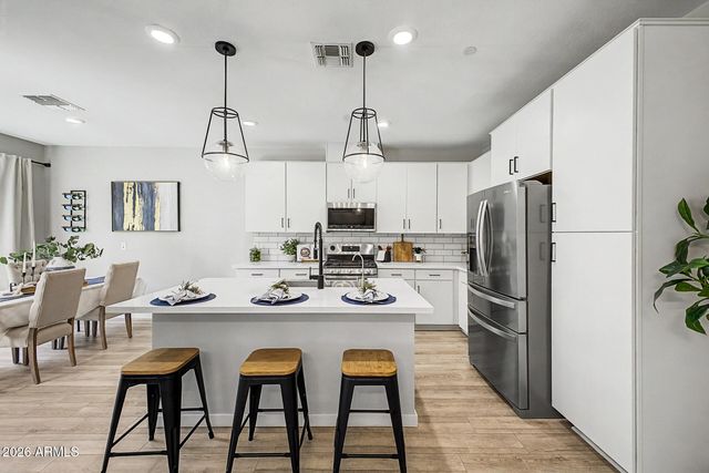 753 E ROJO Way 102, Gilbert, AZ 85297