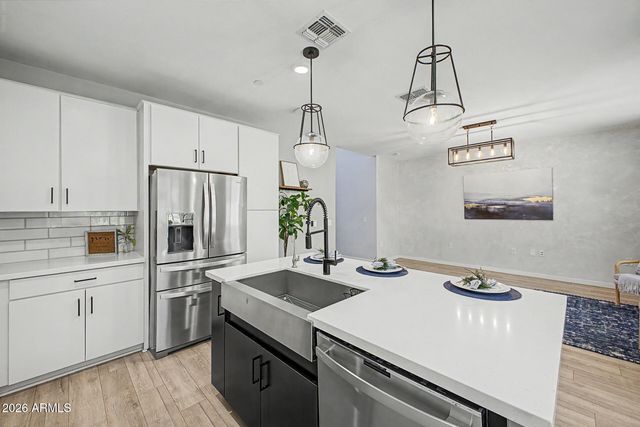 753 E ROJO Way 102, Gilbert, AZ 85297