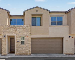 753 E ROJO Way 102, Gilbert, AZ 85297