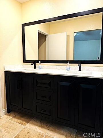 7 Carob, Newbury Park, CA 91320