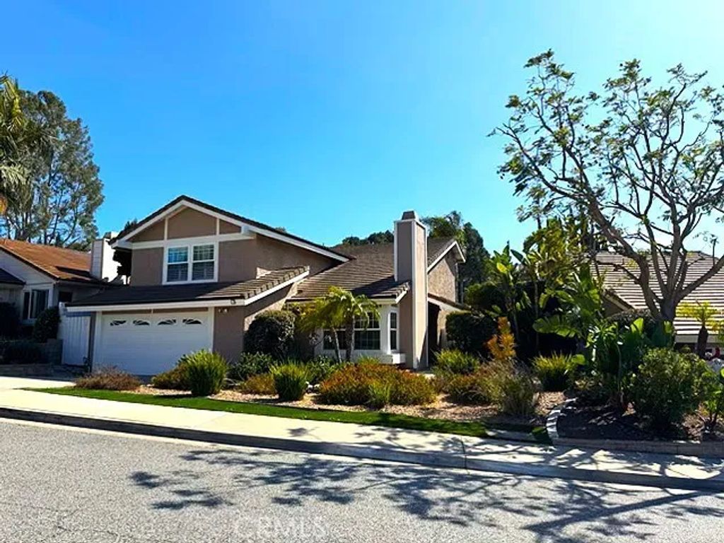 7 Carob, Newbury Park, CA 91320