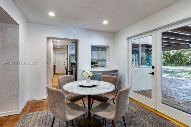 6255 SW 99th Ter, Pinecrest, FL 33156