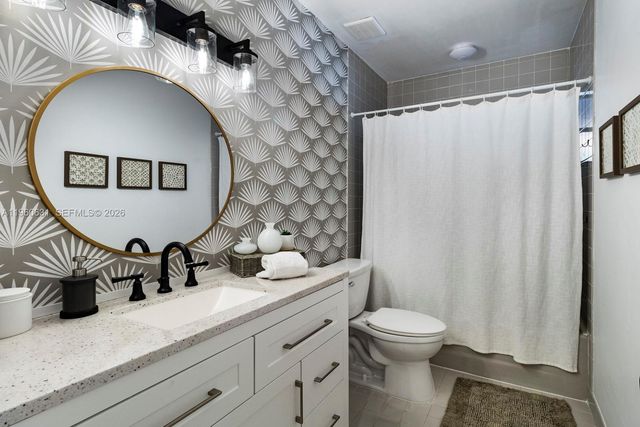 6255 SW 99th Ter, Pinecrest, FL 33156