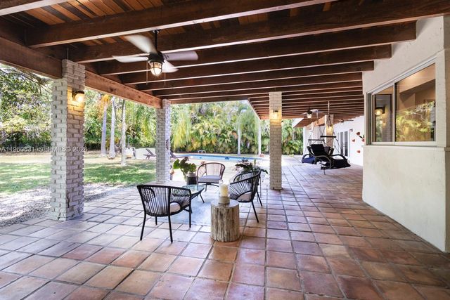 6255 SW 99th Ter, Pinecrest, FL 33156