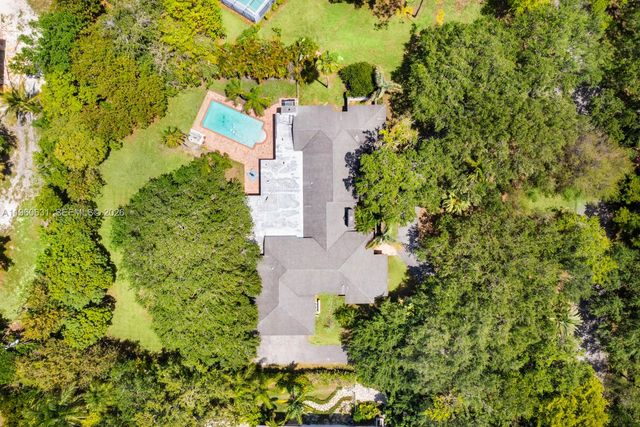 6255 SW 99th Ter, Pinecrest, FL 33156