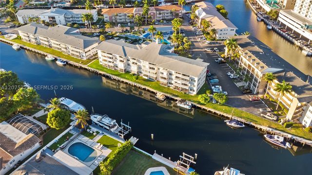 455 Paradise Isle Blvd 402, Hallandale Beach, FL 33009