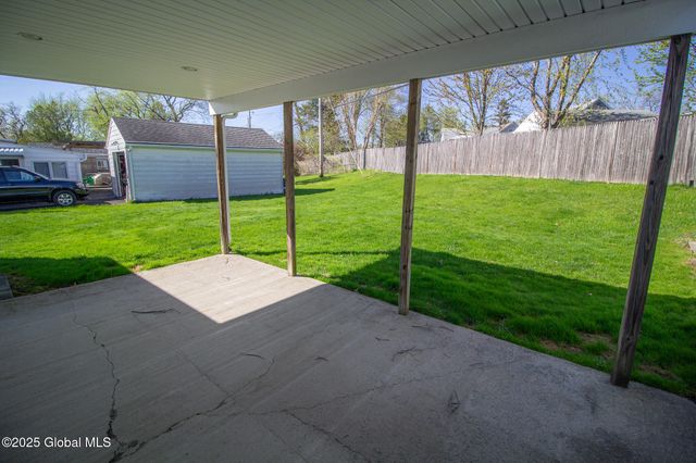7 David Road, Colonie, NY 12110