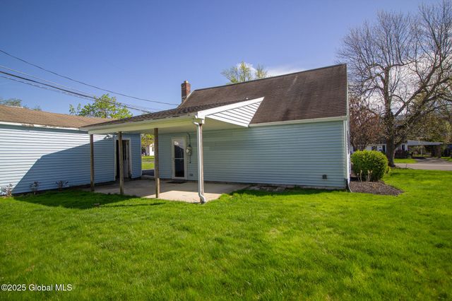 7 David Road, Colonie, NY 12110