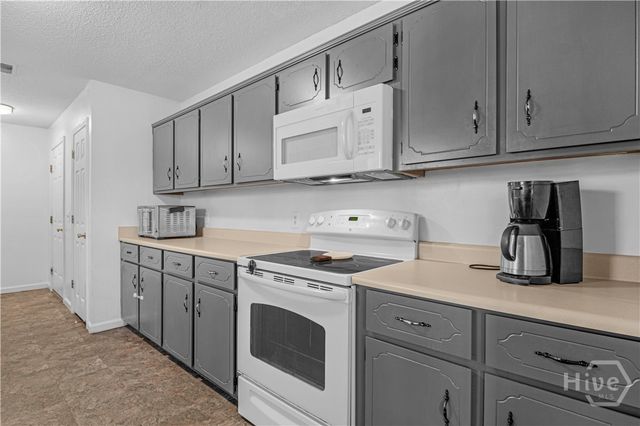 12 E Red Fox Court, Midway, GA 31320