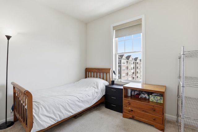 2 Francis Dr 405, Andover, MA 01810