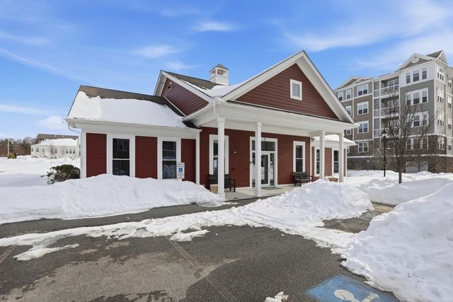 2 Francis Dr 405, Andover, MA 01810