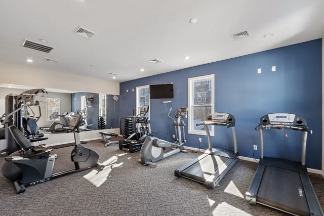 2 Francis Dr 405, Andover, MA 01810