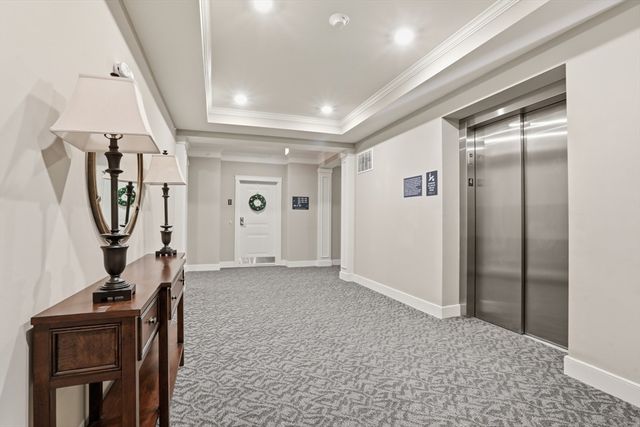 2 Francis Dr 405, Andover, MA 01810