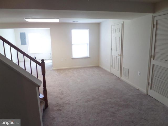 675 MCLEARY SQ SE, Leesburg, VA 20175