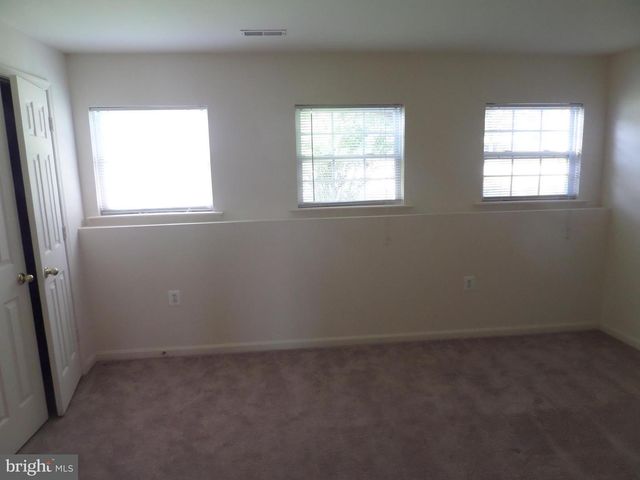 675 MCLEARY SQ SE, Leesburg, VA 20175