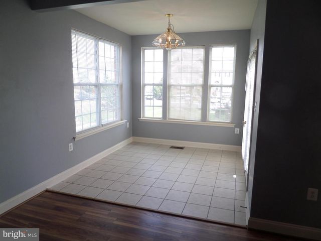 675 MCLEARY SQ SE, Leesburg, VA 20175