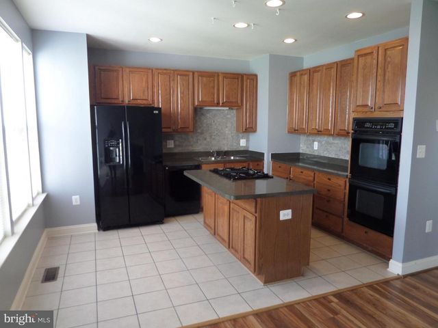 675 MCLEARY SQ SE, Leesburg, VA 20175