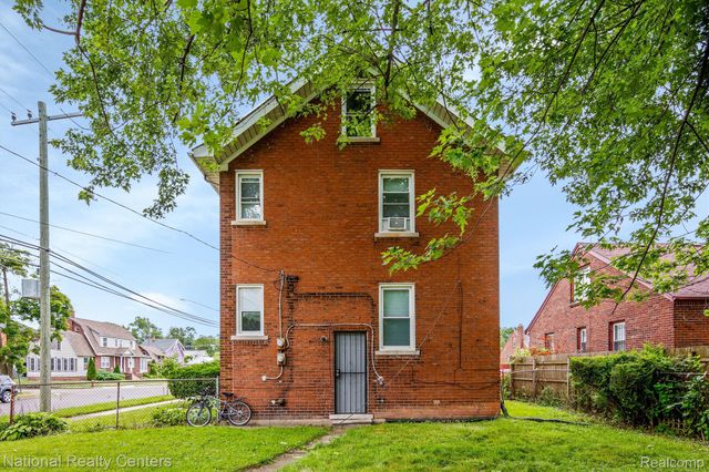 295 Eastlawn Street, Detroit, MI 48215