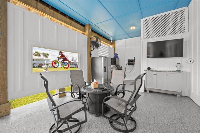 60 Magnolia, Rockport, TX 78382