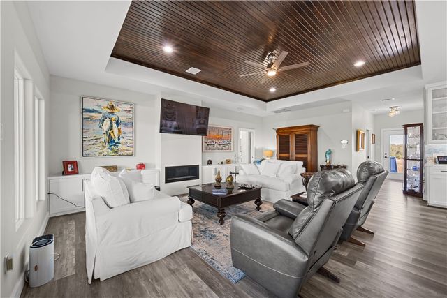 60 Magnolia, Rockport, TX 78382