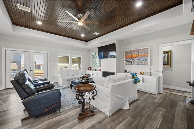 60 Magnolia, Rockport, TX 78382