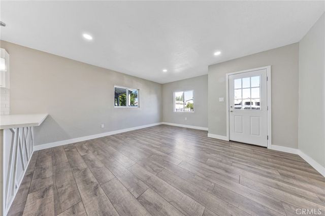 1202 E 76th Street, Los Angeles, CA 90001
