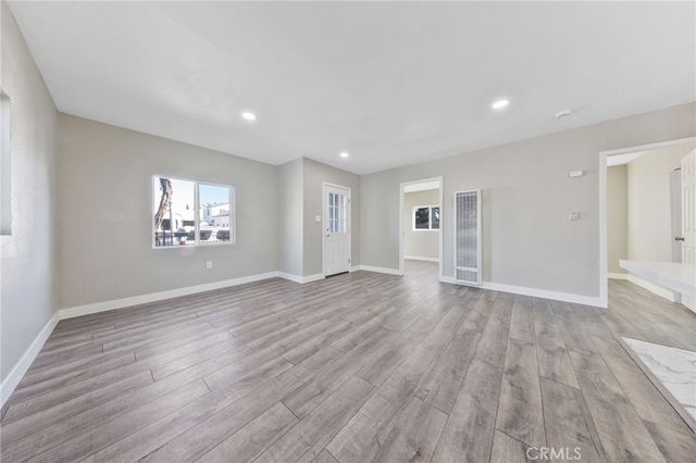 1202 E 76th Street, Los Angeles, CA 90001