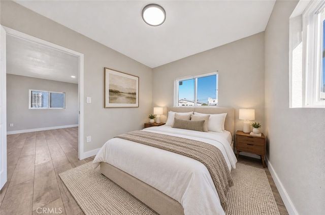 1202 E 76th Street, Los Angeles, CA 90001