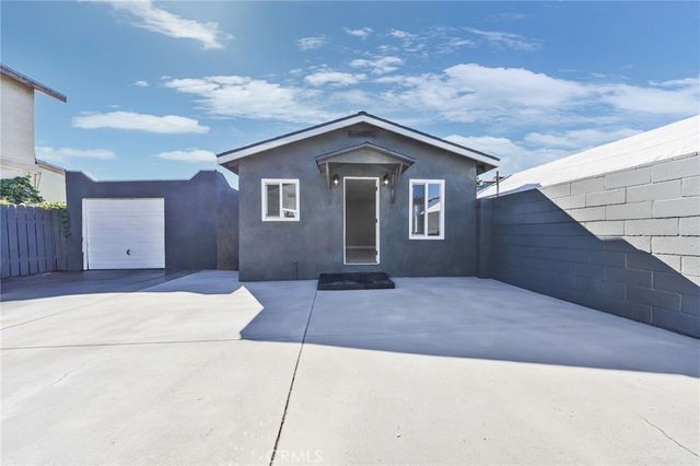 1202 E 76th Street, Los Angeles, CA 90001