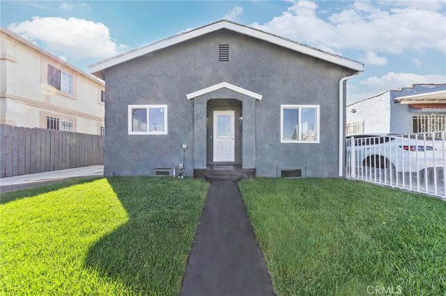 1202 E 76th Street, Los Angeles, CA 90001