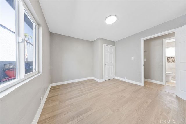 1202 E 76th Street, Los Angeles, CA 90001