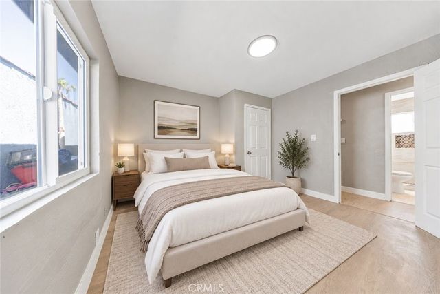 1202 E 76th Street, Los Angeles, CA 90001