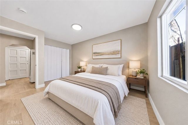 1202 E 76th Street, Los Angeles, CA 90001