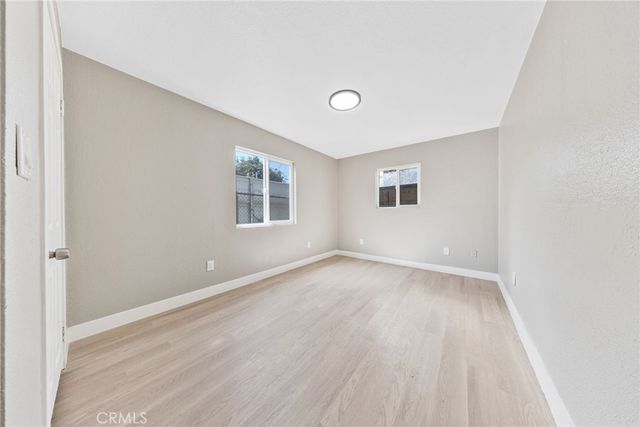 1202 E 76th Street, Los Angeles, CA 90001