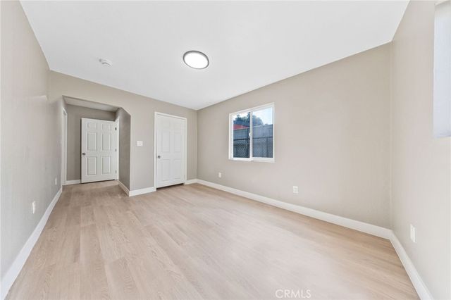 1202 E 76th Street, Los Angeles, CA 90001