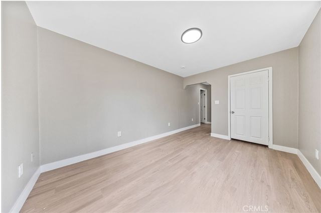 1202 E 76th Street, Los Angeles, CA 90001