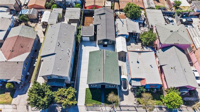 1202 E 76th Street, Los Angeles, CA 90001