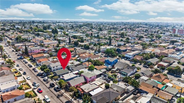 1202 E 76th Street, Los Angeles, CA 90001