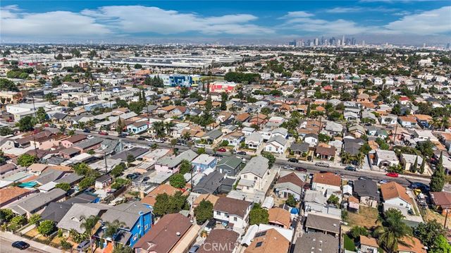 1202 E 76th Street, Los Angeles, CA 90001
