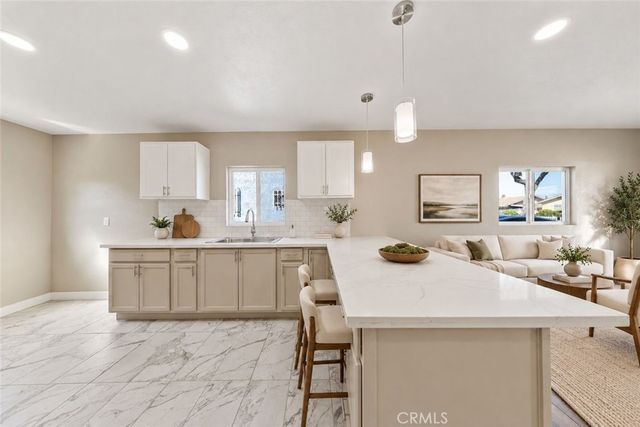 1202 E 76th Street, Los Angeles, CA 90001