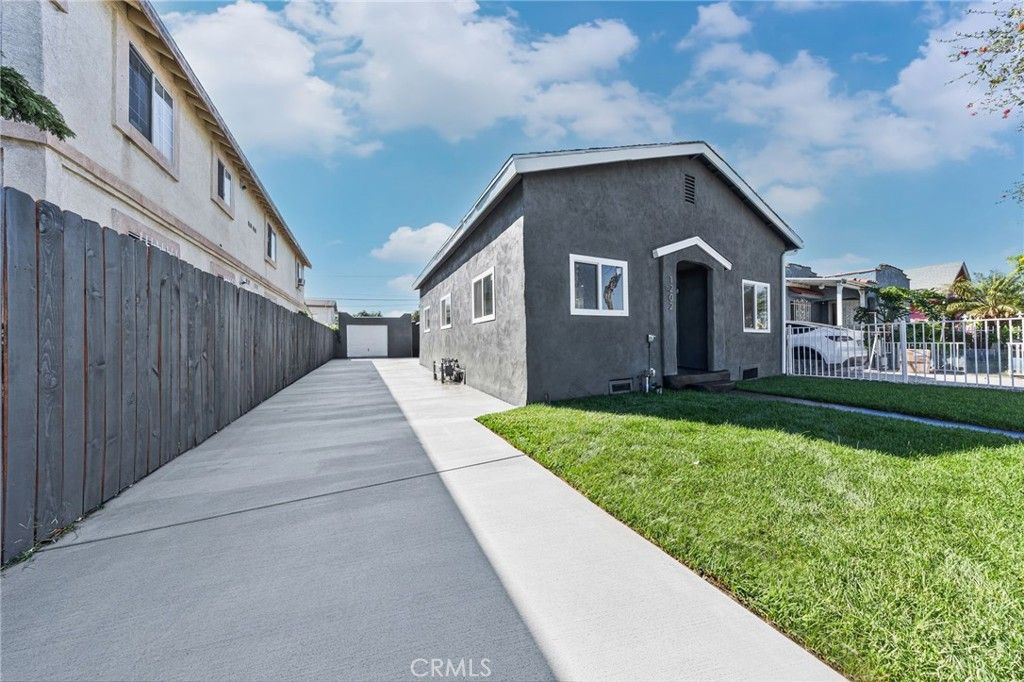 1202 E 76th Street, Los Angeles, CA 90001 — photo 5