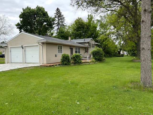 814 N Lakeview Avenue, Sturgis City, MI 49091