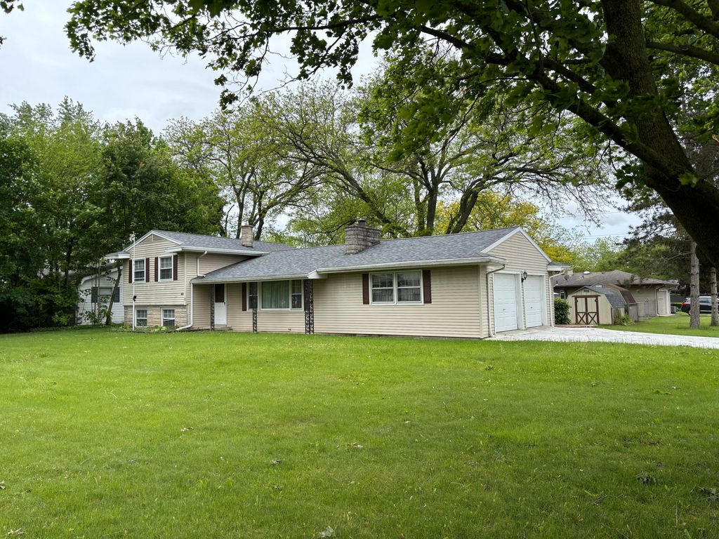 814 N Lakeview Avenue, Sturgis City, MI 49091