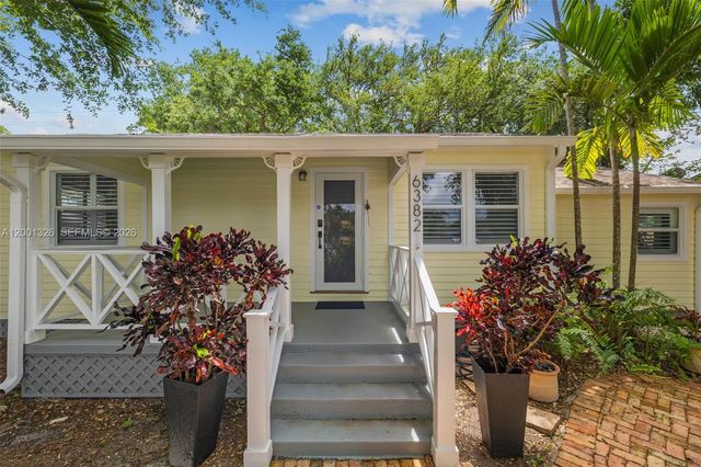 6382 SW 38th St, Miami, FL 33155