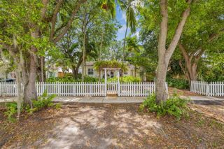 6382 SW 38th St, Miami, FL 33155