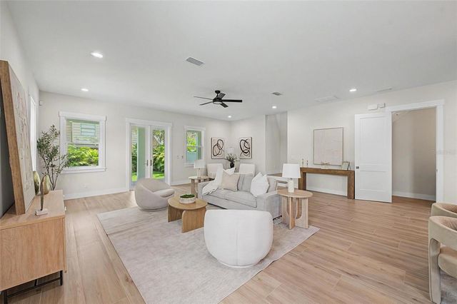 110 S ARRAWANA AVENUE 1, Tampa, FL 33609